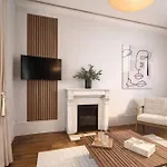 Eiffel Tower - Premium Family Flat With Lift