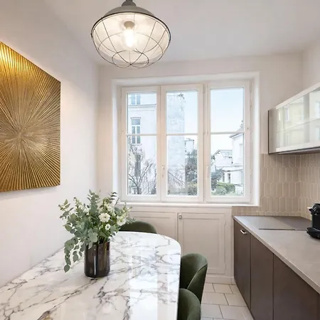 Apartment Eiffel Tower - Premium Family Flat With Lift