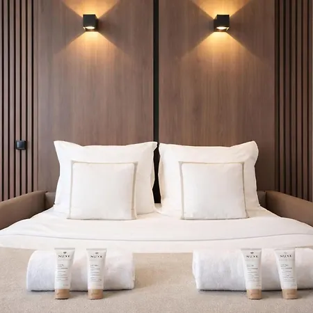Eiffel Tower - Premium Family Flat With Lift Paris