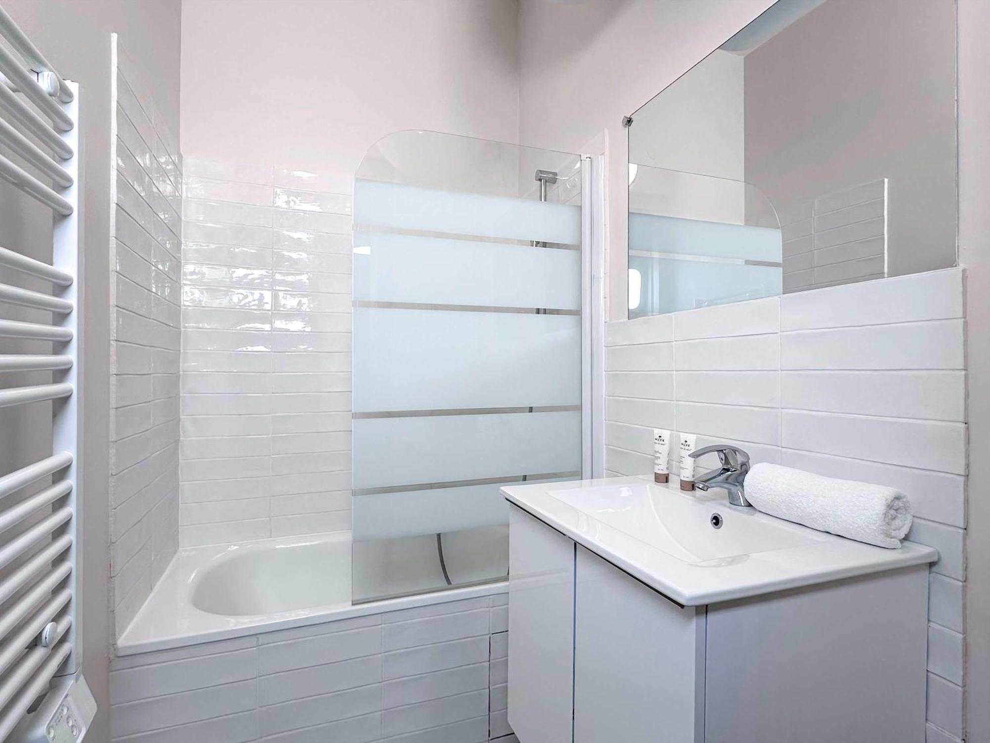 Eiffel Tower - Premium Family Flat With Lift *