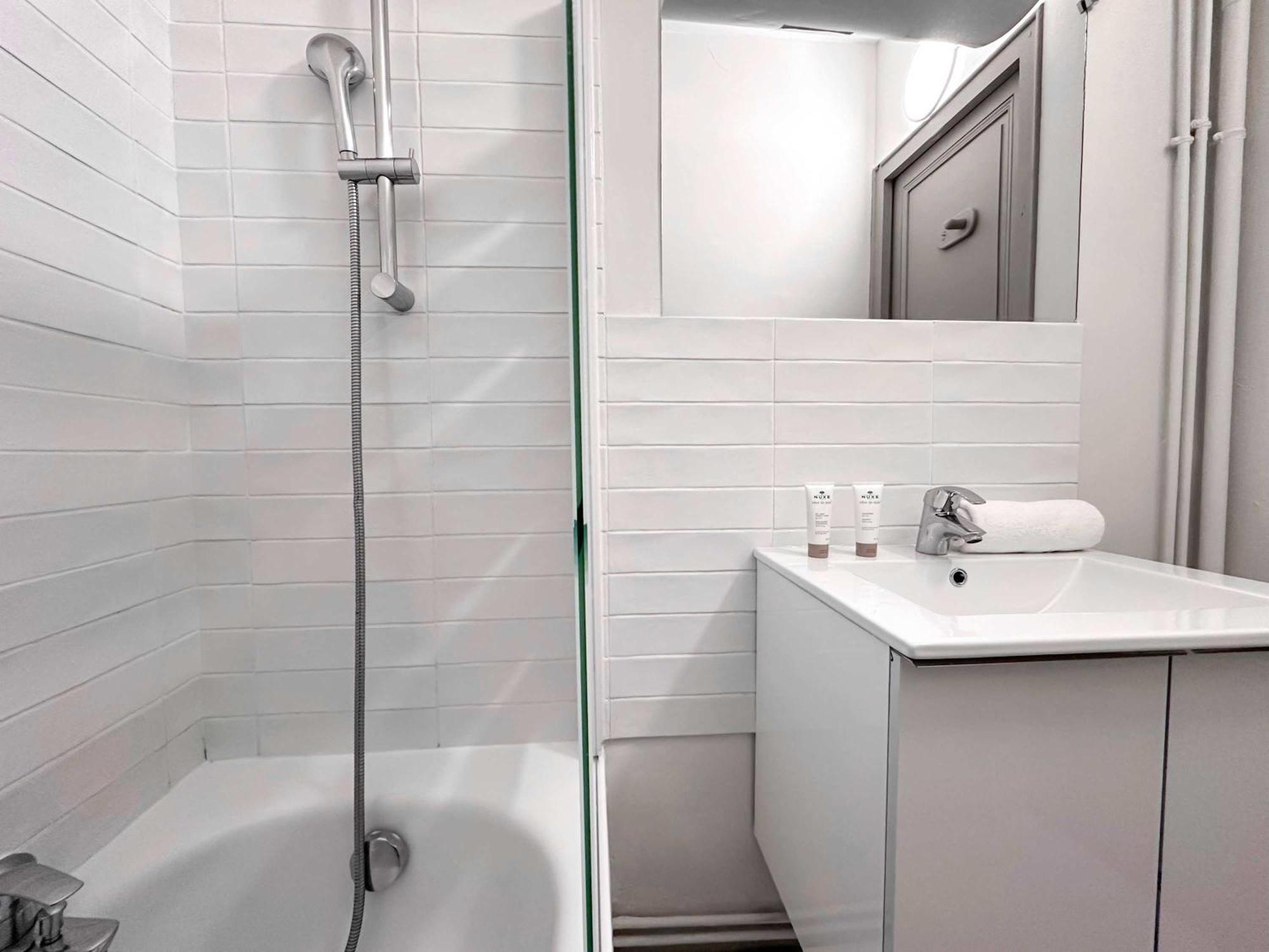 Apartment Eiffel Tower - Premium Family Flat With Lift